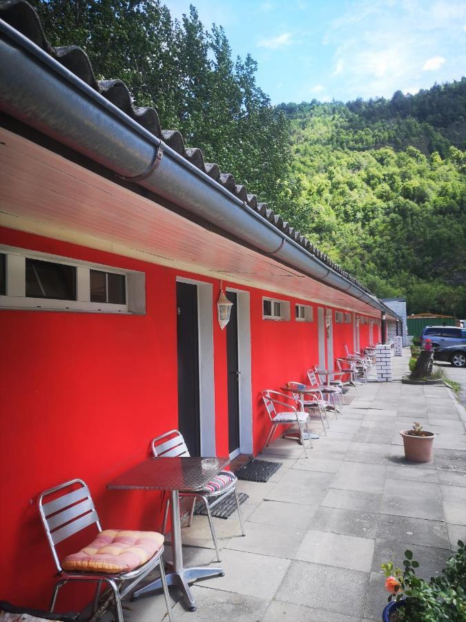 Simplonblick - Self Check-In Motel Raron 외부 사진